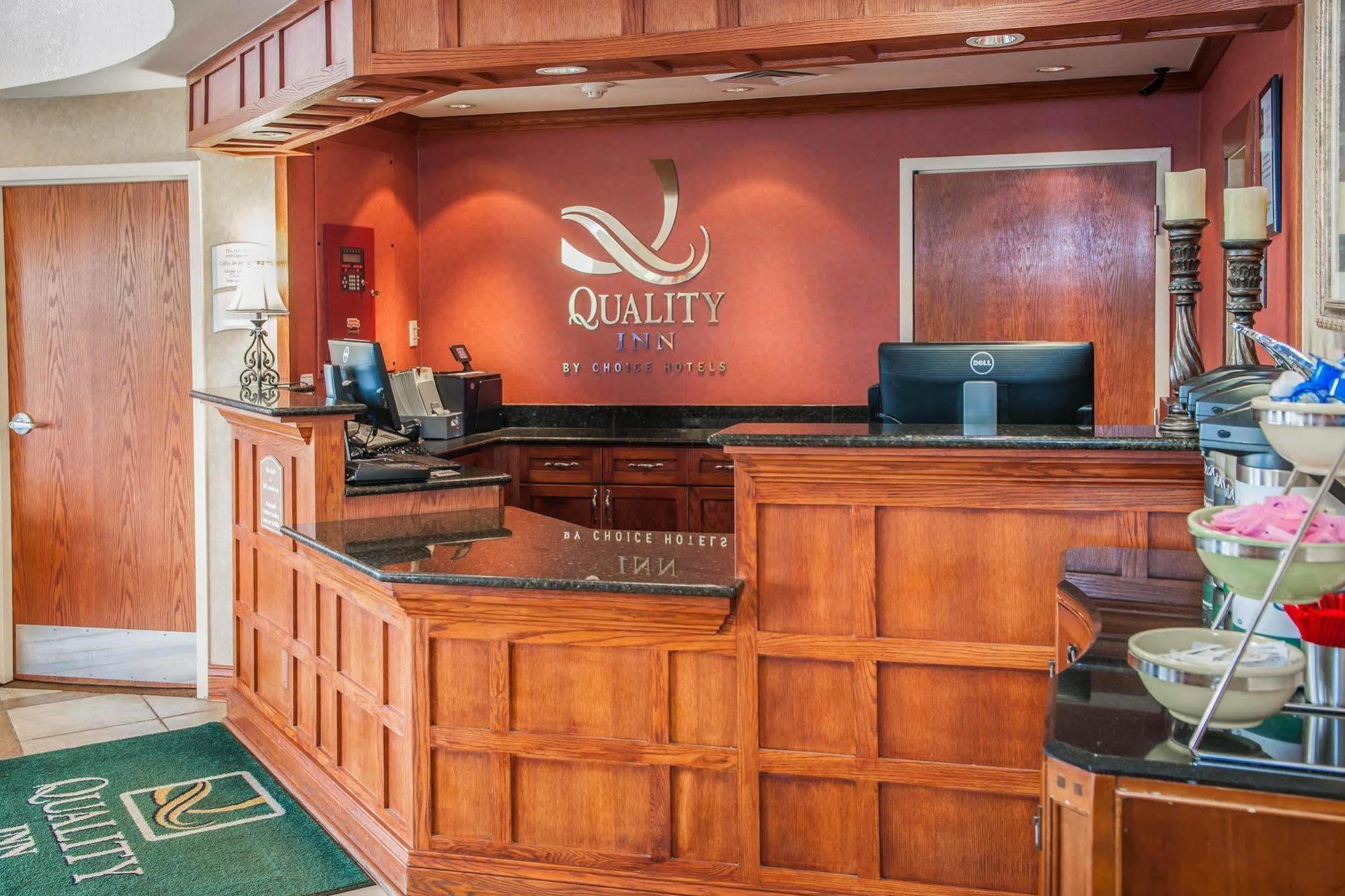 Quality Inn Indianapolis Castleton Buitenkant foto